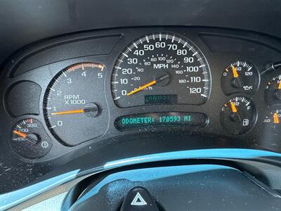 2004 GMC Sierra 2500HD SLT   - Photo 21 - Hesperia, CA 92345