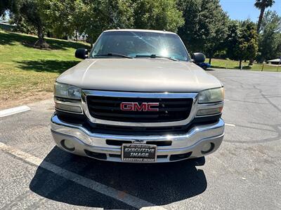 2004 GMC Sierra 2500HD SLT   - Photo 2 - Hesperia, CA 92345