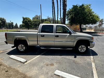 2004 GMC Sierra 2500HD SLT   - Photo 4 - Hesperia, CA 92345