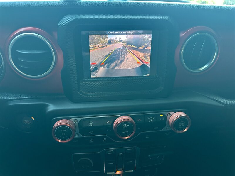 2021 Jeep Gladiator Rubicon - Photo 24 - Hesperia, CA 92345