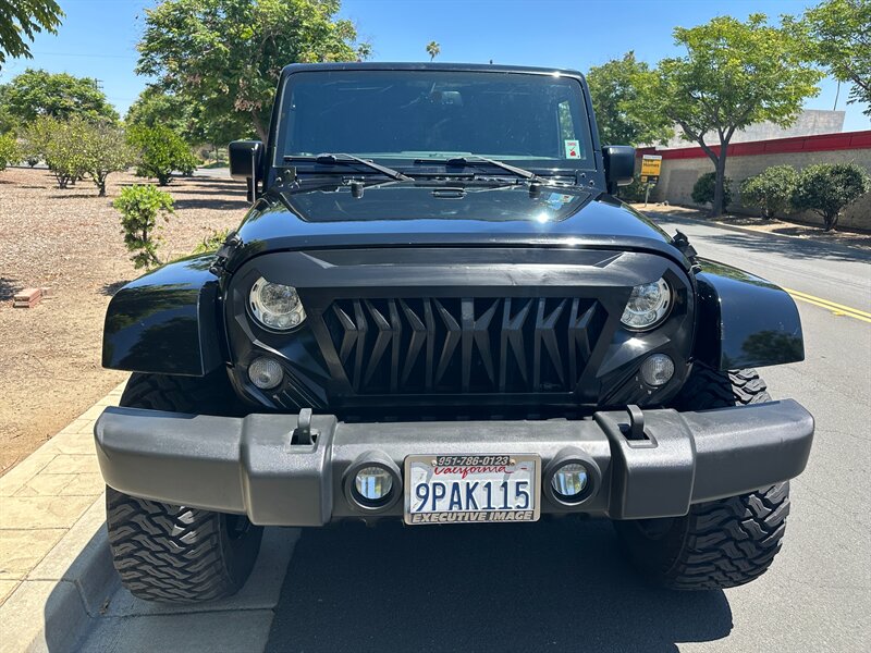 2017 Jeep Wrangler Unlimited Rubicon - Photo 2 - Hesperia, CA 92345