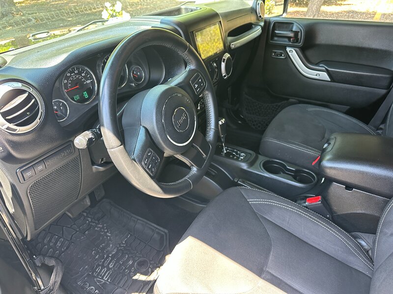 2017 Jeep Wrangler Unlimited Rubicon - Photo 8 - Hesperia, CA 92345