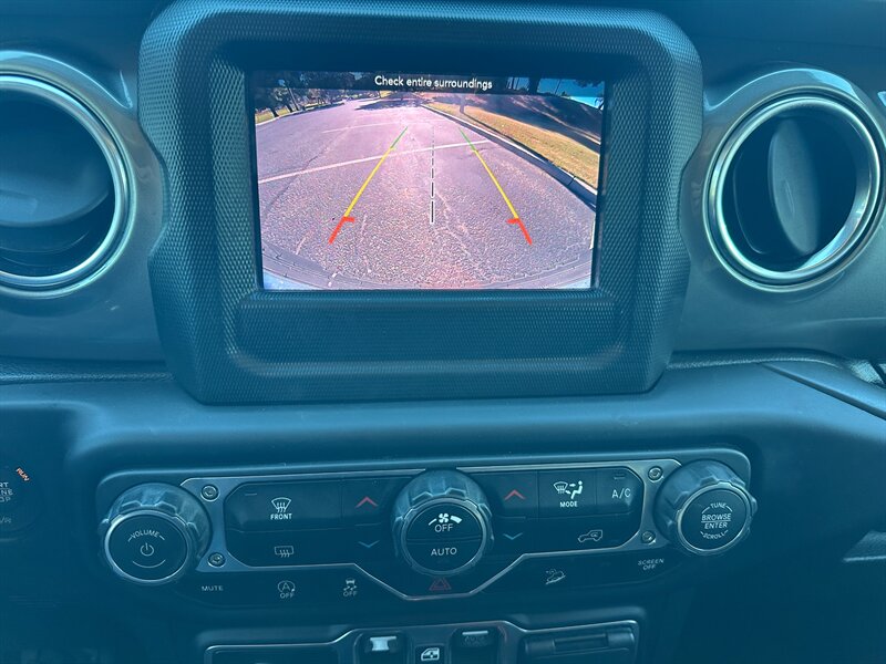 2019 Jeep Wrangler Unlimited Sahara - Photo 23 - Hesperia, CA 92345