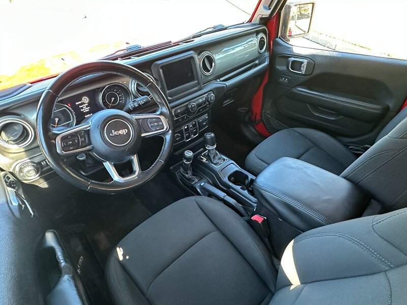 2019 Jeep Wrangler Unlimited Sahara - Photo 12 - Hesperia, CA 92345