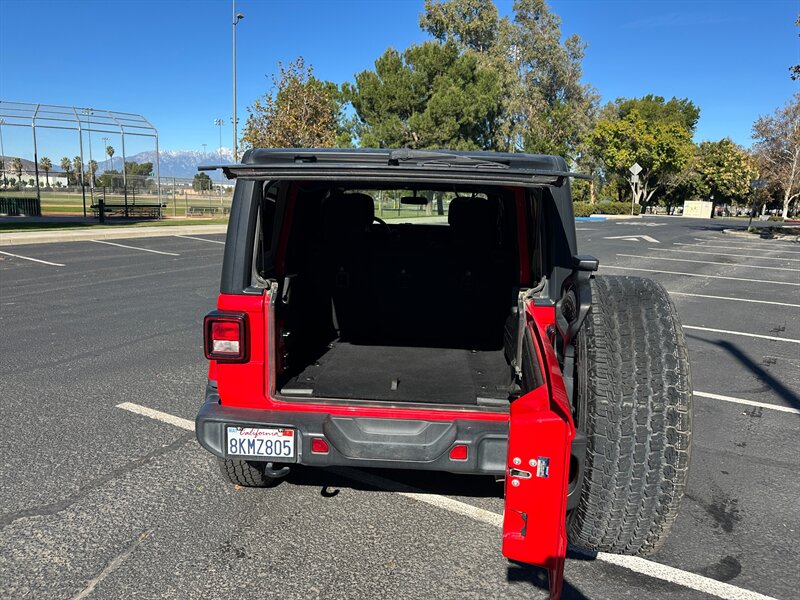 2019 Jeep Wrangler Unlimited Sahara - Photo 14 - Hesperia, CA 92345