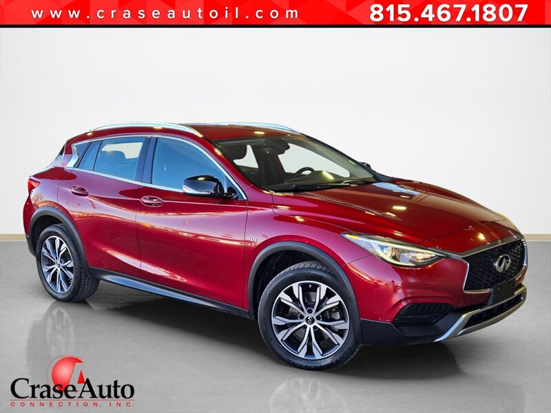 2017 INFINITI QX30 Luxury AWD
