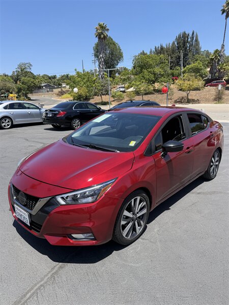 2021 Nissan Versa SR  