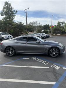 2017 INFINITI Q60 2.0T - Photo 4 - Fallbrook, CA 92028