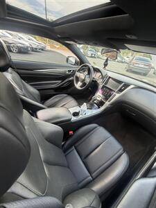 2017 INFINITI Q60 2.0T - Photo 9 - Fallbrook, CA 92028