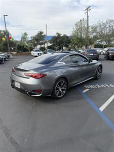 2017 INFINITI Q60 2.0T - Photo 5 - Fallbrook, CA 92028