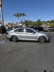 2021 Volkswagen Jetta SE - Photo 4 - Fallbrook, CA 92028
