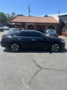 2018 Nissan Altima 2.5 SR - Photo 4 - Fallbrook, CA 92028
