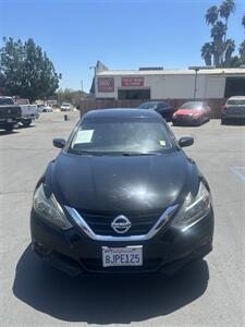 2018 Nissan Altima 2.5 SR - Photo 2 - Fallbrook, CA 92028