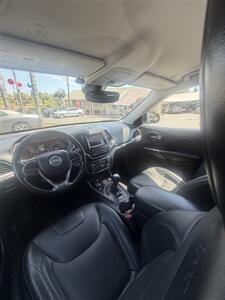 2020 Jeep Cherokee Latitude Lux - Photo 11 - Fallbrook, CA 92028