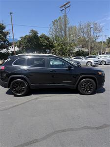 2020 Jeep Cherokee Latitude Lux - Photo 4 - Fallbrook, CA 92028