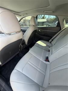 2021 Hyundai SONATA Limited - Photo 9 - Fallbrook, CA 92028