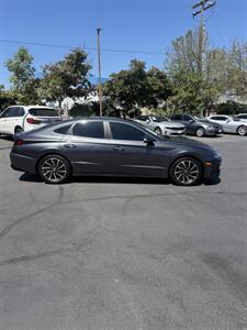 2021 Hyundai SONATA Limited - Photo 4 - Fallbrook, CA 92028