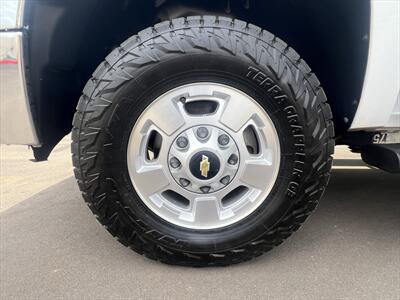 2011 Chevrolet Silverado 2500 LT   - Photo 4 - Escondido, CA 92025