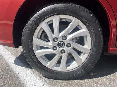 2015 Mazda MAZDA5 Sport   - Photo 10 - Escondido, CA 92025