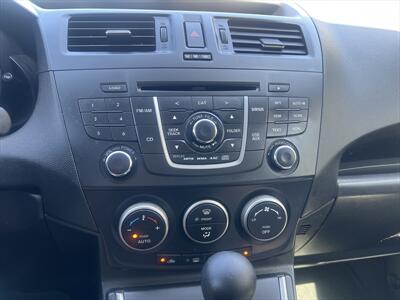 2015 Mazda MAZDA5 Sport   - Photo 14 - Escondido, CA 92025