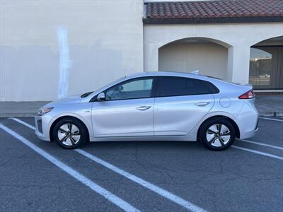 2019 Hyundai IONIQ Hybrid Blue   - Photo 8 - Escondido, CA 92025