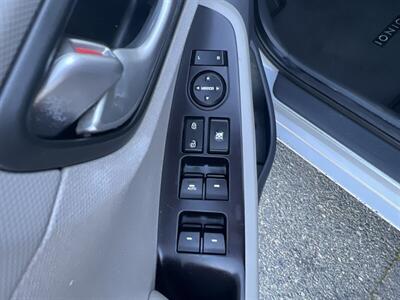 2019 Hyundai IONIQ Hybrid Blue   - Photo 20 - Escondido, CA 92025