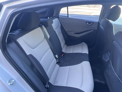2019 Hyundai IONIQ Hybrid Blue   - Photo 18 - Escondido, CA 92025