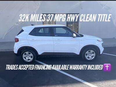 2020 Hyundai VENUE SE - Photo 1 - Escondido, CA 92025