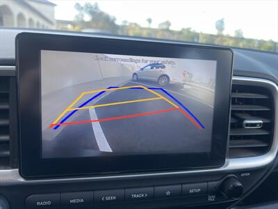 2020 Hyundai VENUE SE - Photo 2 - Escondido, CA 92025