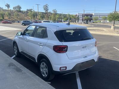 2020 Hyundai VENUE SE - Photo 10 - Escondido, CA 92025