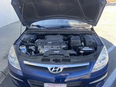 2012 Hyundai ELANTRA Touring SE   - Photo 12 - Escondido, CA 92025