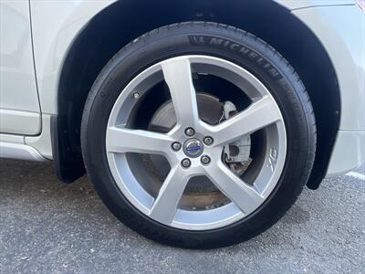 2011 Volvo XC60 T6 R-Design   - Photo 7 - Escondido, CA 92025
