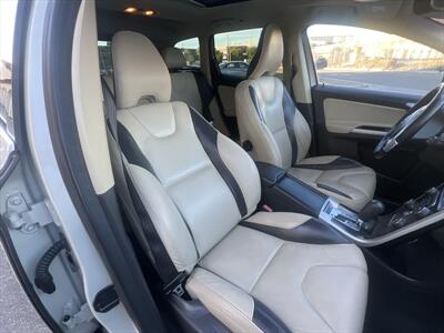 2011 Volvo XC60 T6 R-Design   - Photo 8 - Escondido, CA 92025