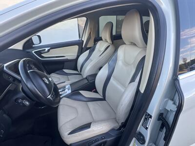 2011 Volvo XC60 T6 R-Design   - Photo 17 - Escondido, CA 92025