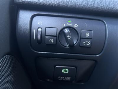 2011 Volvo XC60 T6 R-Design   - Photo 25 - Escondido, CA 92025