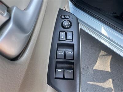 2014 Honda Civic Hybrid w/Leather   - Photo 22 - Escondido, CA 92025