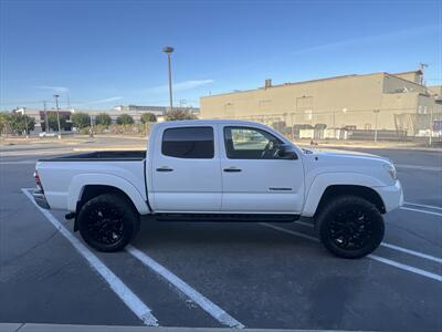 2015 Toyota Tacoma PreRunner V6 - Photo 4 - Escondido, CA 92025