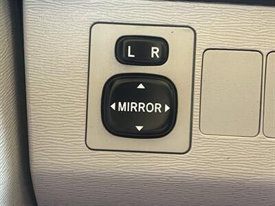 2011 Toyota Venza FWD 4cyl - Photo 34 - Escondido, CA 92025