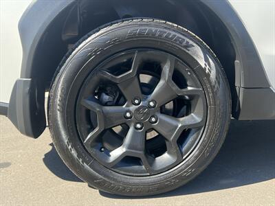 2014 Subaru XV Crosstrek 2.0i Limited   - Photo 18 - Escondido, CA 92025