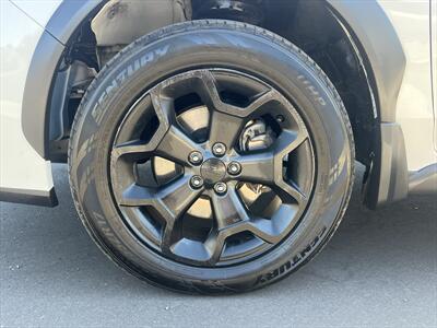 2014 Subaru XV Crosstrek 2.0i Limited   - Photo 17 - Escondido, CA 92025