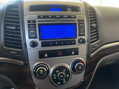 2010 Hyundai SANTA FE GLS - Photo 6 - Escondido, CA 92025