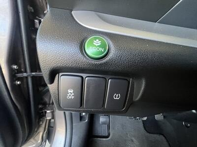 2014 Honda CR-V LX - Photo 17 - Escondido, CA 92025
