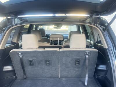 2017 Honda Pilot Touring   - Photo 34 - Escondido, CA 92025