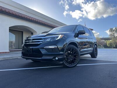 2017 Honda Pilot Touring   - Photo 1 - Escondido, CA 92025