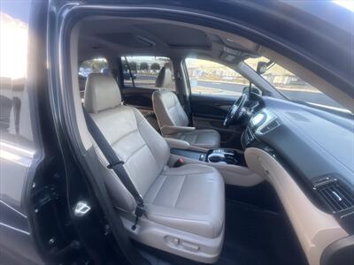 2017 Honda Pilot Touring   - Photo 38 - Escondido, CA 92025