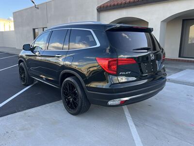 2017 Honda Pilot Touring   - Photo 11 - Escondido, CA 92025