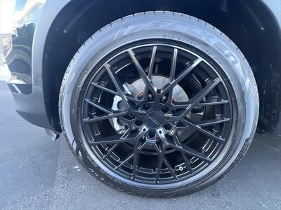 2017 Honda Pilot Touring   - Photo 15 - Escondido, CA 92025