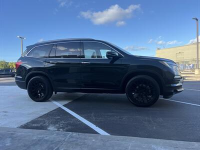 2017 Honda Pilot Touring   - Photo 8 - Escondido, CA 92025