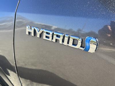2019 Toyota Highlander Hybrid XLE   - Photo 9 - Escondido, CA 92025