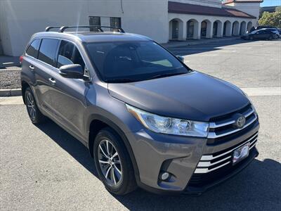2019 Toyota Highlander Hybrid XLE   - Photo 13 - Escondido, CA 92025